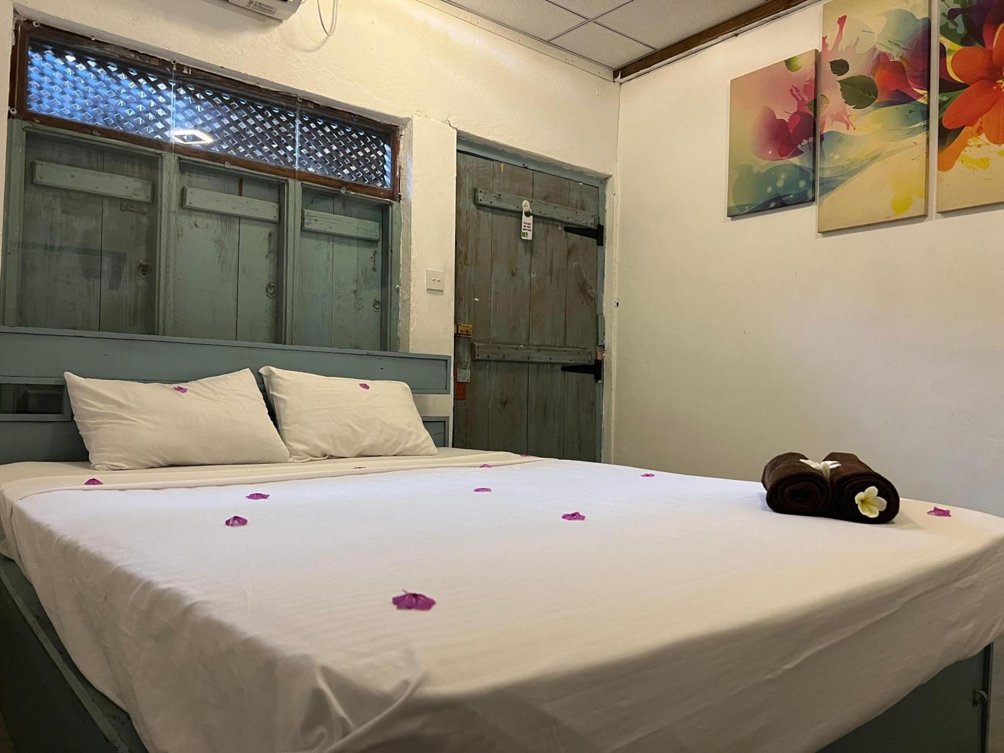 Cactus Arugambay Hostel Arugam Bay Exterior photo